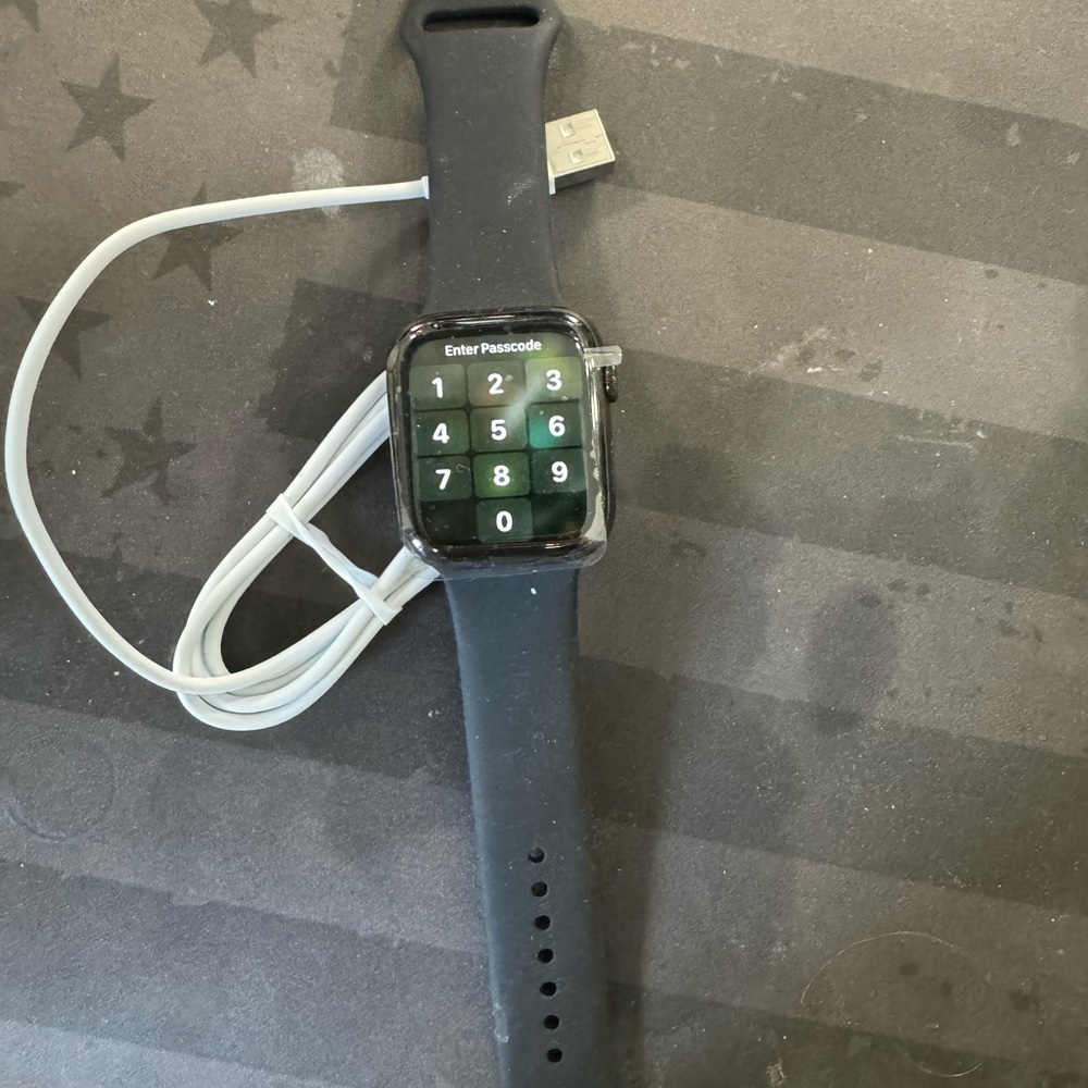 Apple Watch Series 5 (GPS + Cellular, 44MM) - Space Black Stainless Steel Case